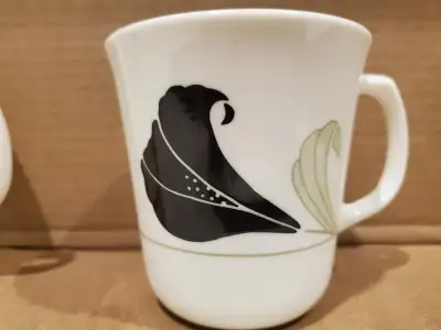 Vintage Corelle Cups – Black Orchid, View more