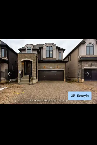 Beautiful full detached house with stunning layout that you do not want to miss! On a 36 foot lot. 4...