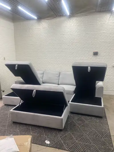 Great condition, no damage at all. Originally purchased for 3000$. Comes apart into 4 pieces. Great...