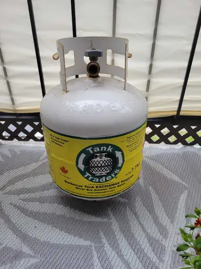 Bombonne de propane, $20, bonne encore 7 ans., View more
