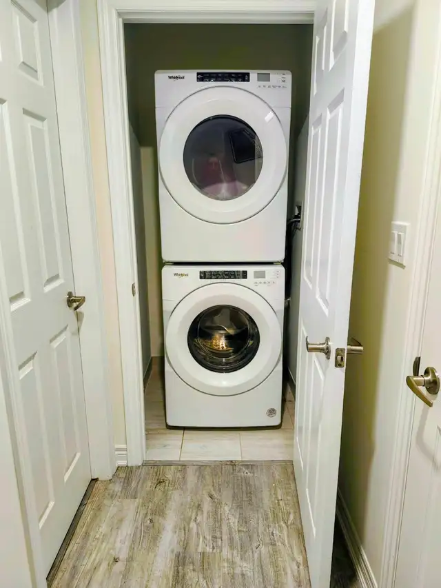 Short term room for rent.  Oshawa Durham College