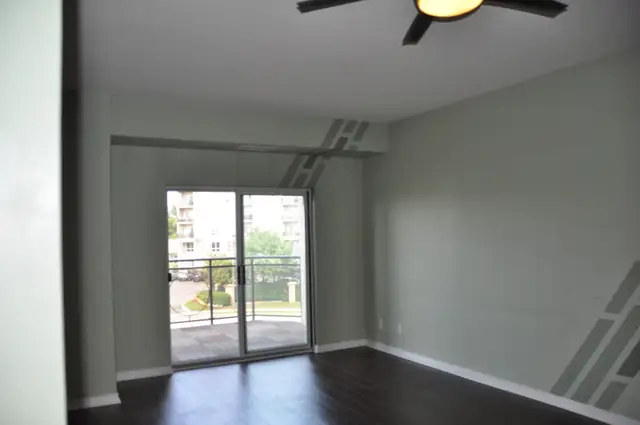 Room for rent in Room Rentals & Roommates in City of Toronto - Image 4