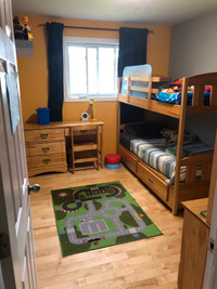 Bunkbed set: 3-Piece Children Bunkbed Bedroom Set: Bed, dresser,