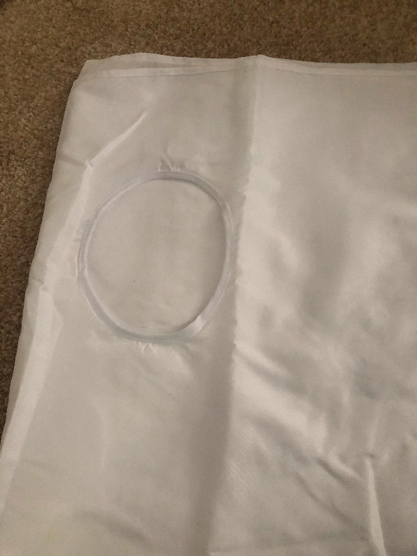 FREE beauty bed cover with face hole built in. in Free Stuff in Cambridge - Image 2