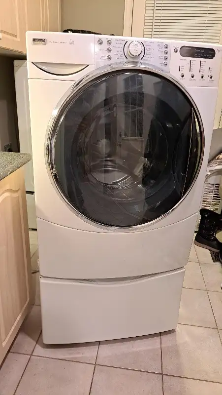 Kenmore Laundry Pedestal with Storage Drawer in Washers & Dryers in Ottawa - Image 7
