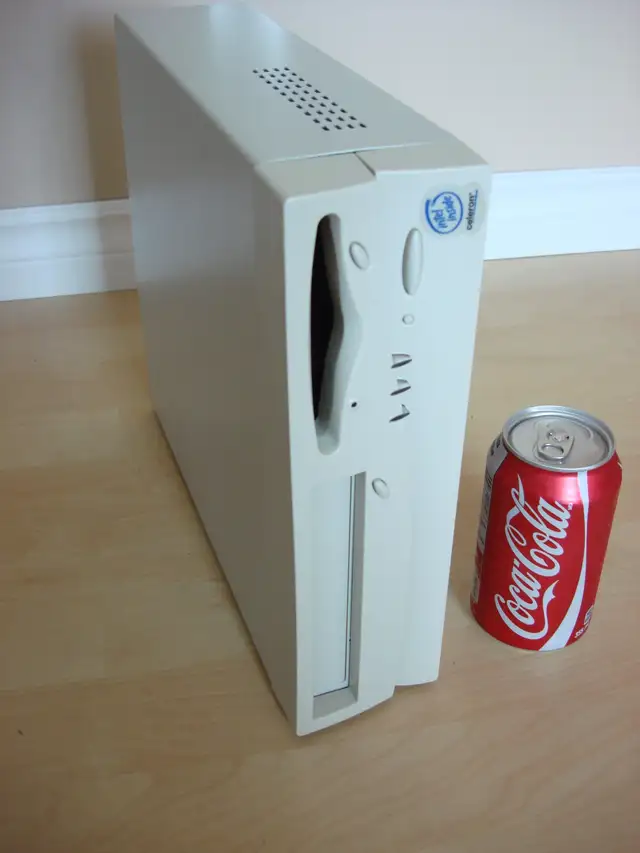 Vintage Retro gaming PC classic BookPC computer in Desktop Computers in Edmonton - Image 5