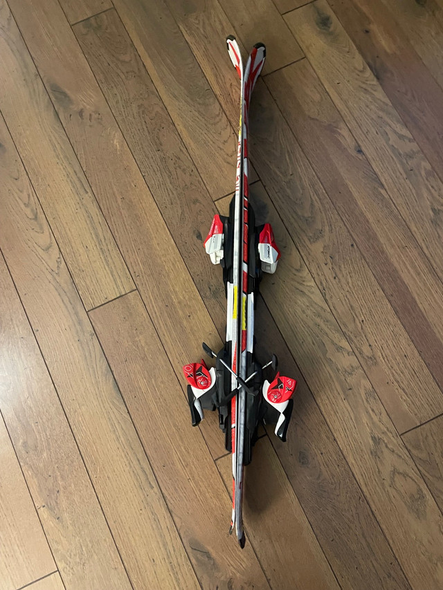 Ski Atomic Redster 100cm + bâton Salomon Xwing  dans Ski  à Trois-Rivières - Image 2