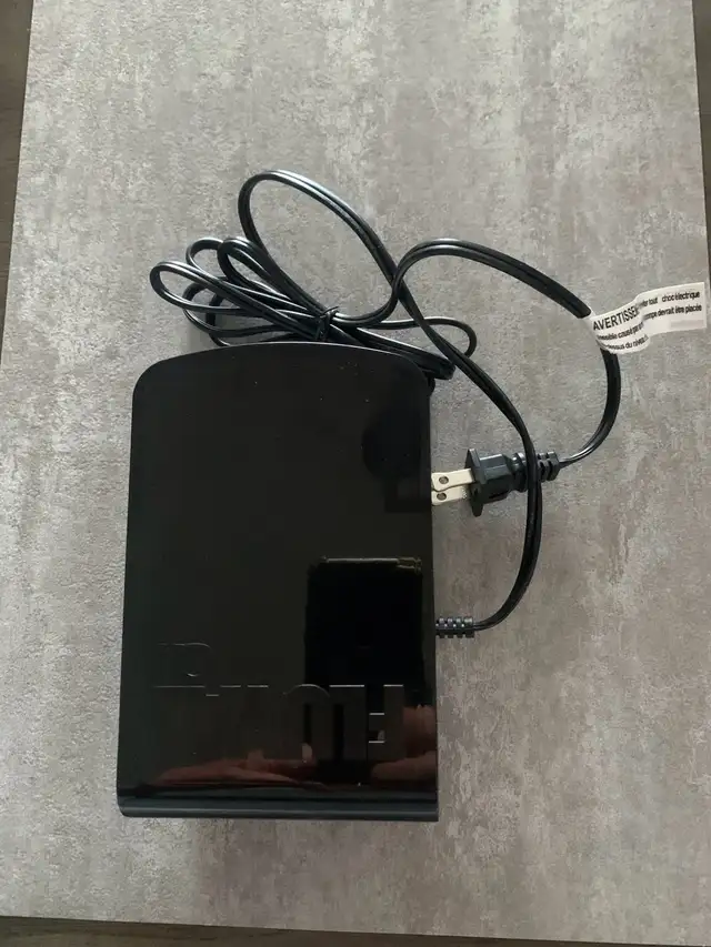 Fluval Aquarium Air Pump, Model A.850 in Fish for Rehoming in Oakville / Halton Region - Image 2