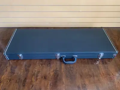 Electric Guitar Hard Case; Wood case, for ST and TL electric guitars Inside dimensions: 41 in*13.5 i...