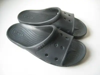 Crocs Womens Slide Sandals - Size 9, View more