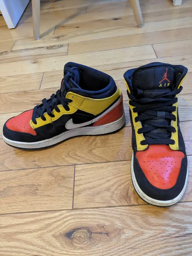 Nike Air Jordan size 5.5 in Women's - Shoes in City of Montréal - Image 6