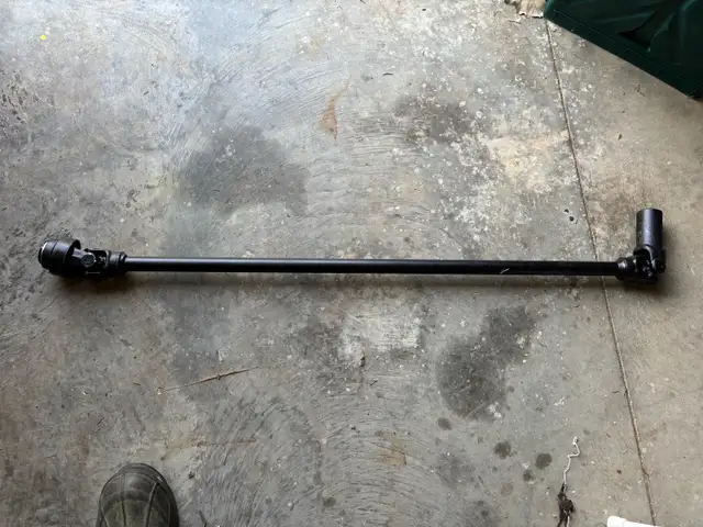 John Deere 4x4 mid mount pto shaft in Snowblowers in Stratford - Image 6