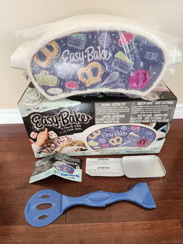 Easy bake oven in Toys & Games in Calgary - Image 2