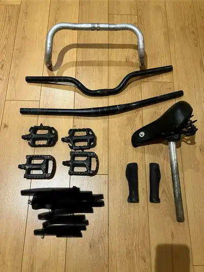 bike parts / pièces de vélo, View more