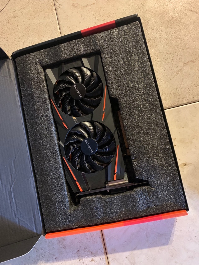 Gigabyte RX 580 8GB OC Edition Graphics Card System Components