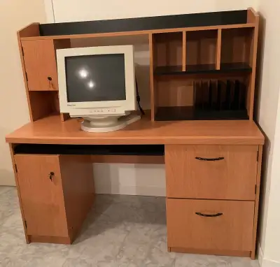 Bureau travail ordinateur, View more