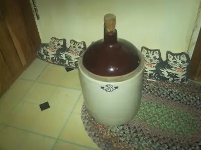 j arre et cruche les prix commence 15$, View more