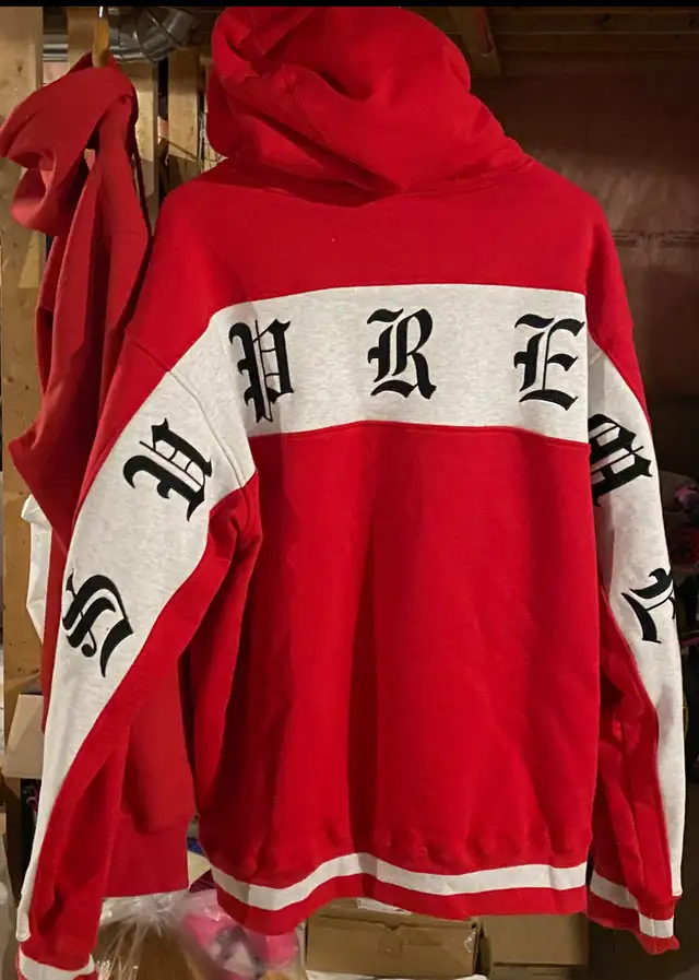 supreme old English Zip-Up size XL63235120257921121