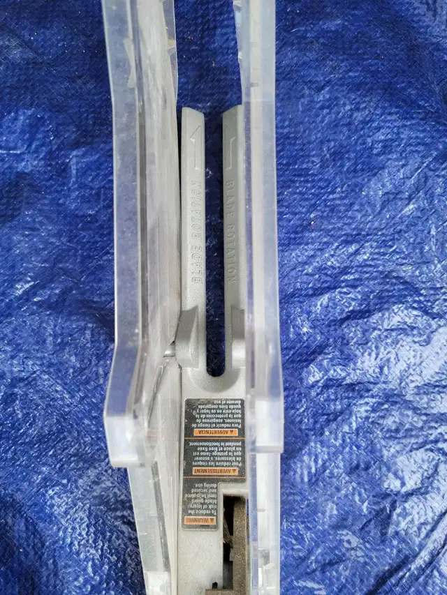 Clear Table Saw  Splitter & Blade Guard Assembly w/ bracket in Other in Calgary - Image 4