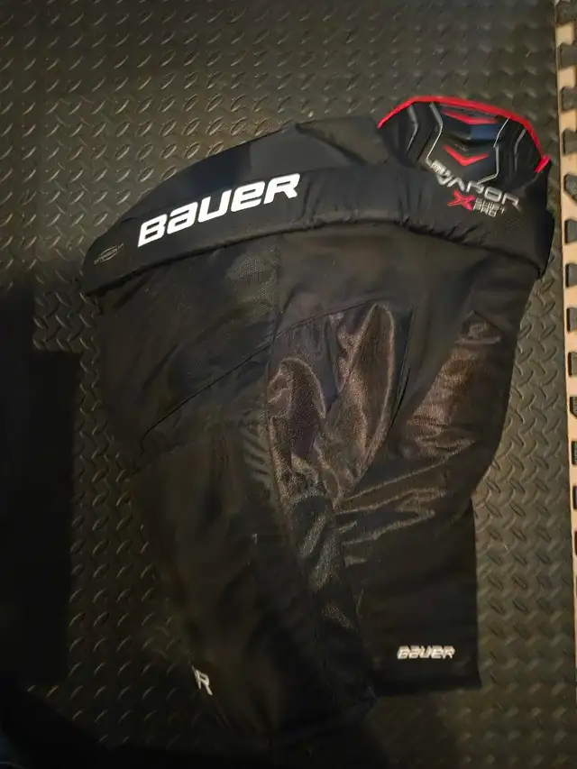Bauer Mens Hockey Pants in Hockey in Edmonton - Image 3
