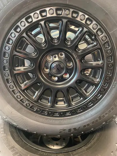 Up for sale is a tire package for 2022 + Nissan Frontier This was only used as a display unit on a s...