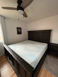 Brand new king size tempurpedic mattress
