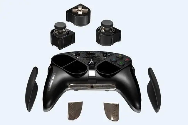Thrustmaster eSwap X Pro Wired Controller-Xbox XS /1/PC- NEW IN in Sony Playstation 4 in Abbotsford - Image 4