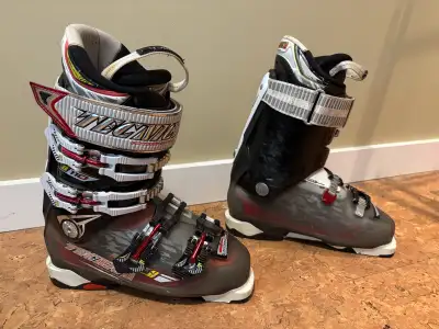 Performance Ski Boots. Tecnica Demon 110. 25.5, View more