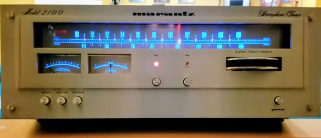 VINTAGE MARANTZ STEREO TUNER  in Other in Markham / York Region - Image 3