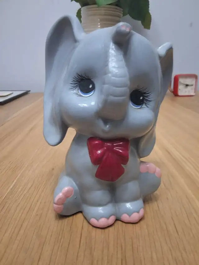 Vintage Ceramic Elephant64661853536769120
