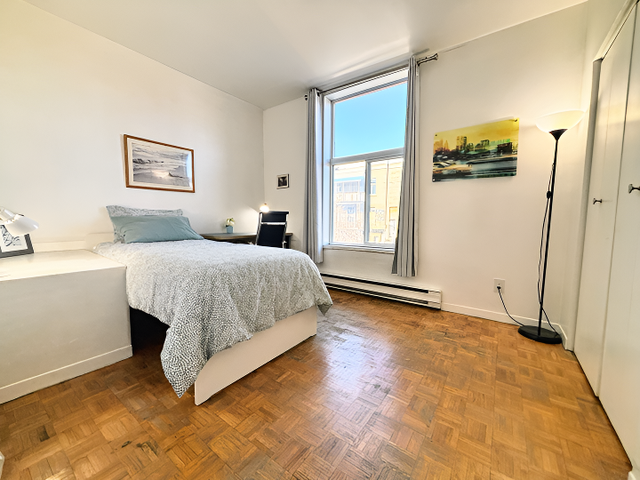 BEST Offer. GREAT Area. Clean, Safe! FREE Utilities. Comfy Room!