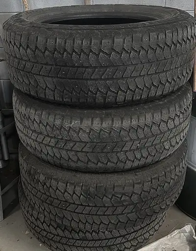 20” Bridgestone Dualer A/T Set of 4 275/60/R20 115S M+S About 70% left