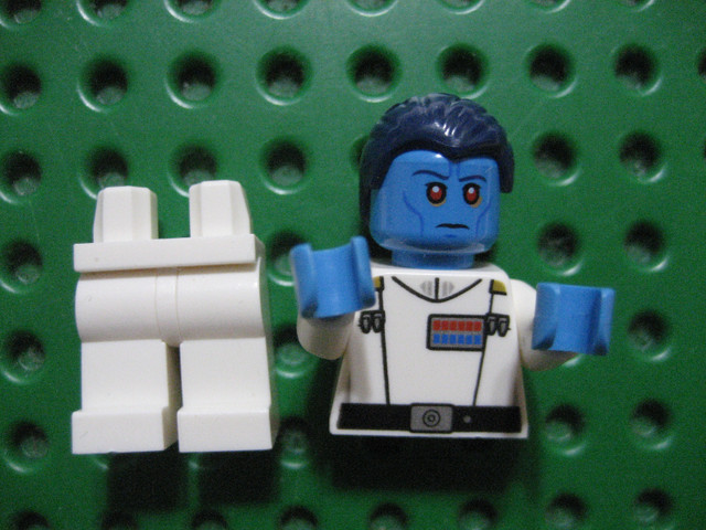 Lego Star Wars Rebels Grand Admiral Thrawn sw0811 in Toys & Games in City of Toronto - Image 2