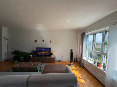PROMOTION: 1 MONTH FREE with Lease Transfer Very Large ~900 sq ft 1-Bedroom | 17th Floor | Private B...