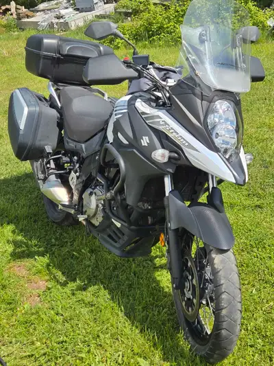 2018 vstrom 10k one ower. 5500 obo. To much to list. More info send message.