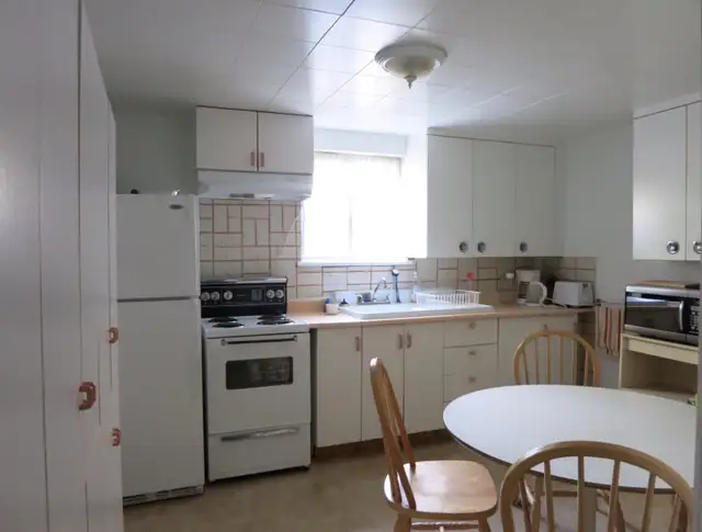 ÉTUDIANT :Grande chambre colocation tout inclus à 5min de Ulaval in Room Rentals & Roommates in Québec City - Image 4