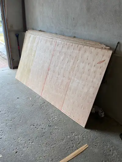 1/4 Plywood 4 x 7.5