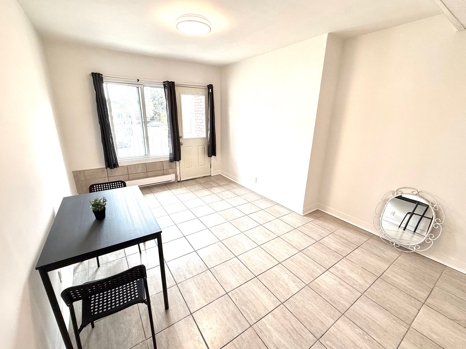 7070 Av. Shelley — photo 2