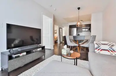 Spacious 1BR + Large Den (630 sq ft) at York Harbour Club, Fort York – w/Parking Available for move-...