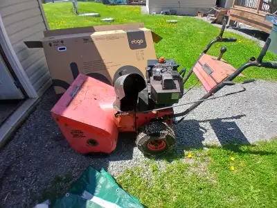 Mastercraft 10hp 26 inch snowblower electric start runs good oil changed regularly will deliver $200...