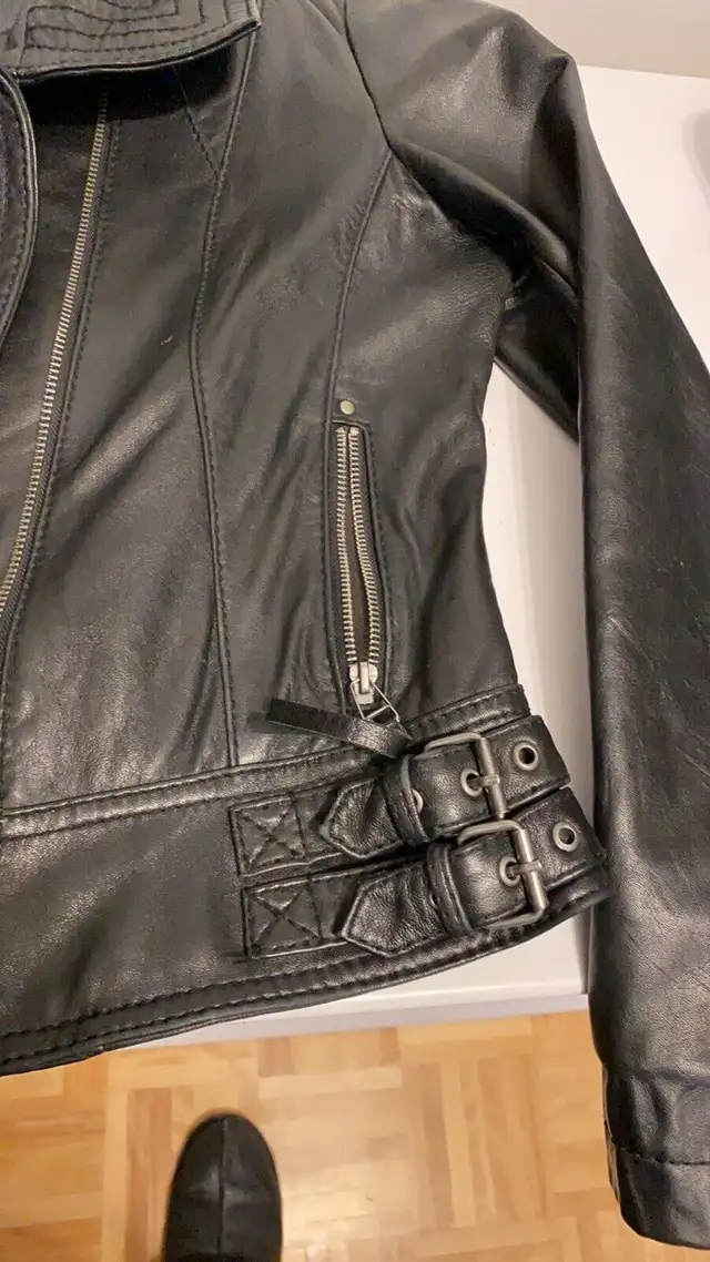 Michael Kors leather jacket  in Women's - Tops & Outerwear in Laval / North Shore - Image 10