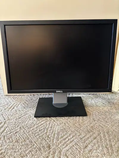 Dell Monitor P2210 - 22”, View more