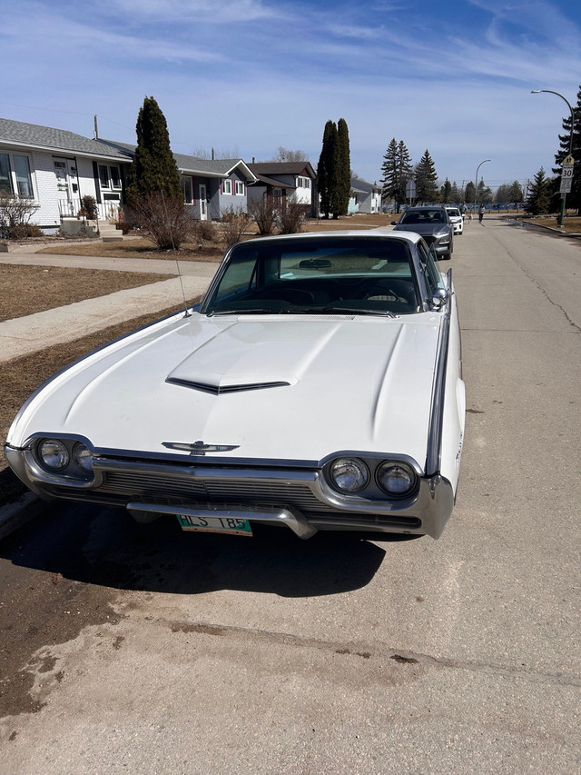 1961 Ford Thunderbird in Classic Cars in Winnipeg - Image 2