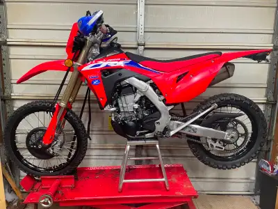 Ultra clean and low mileage Honda CRF450RL enduro. Bike has very low hours and is ready to ride. Met...
