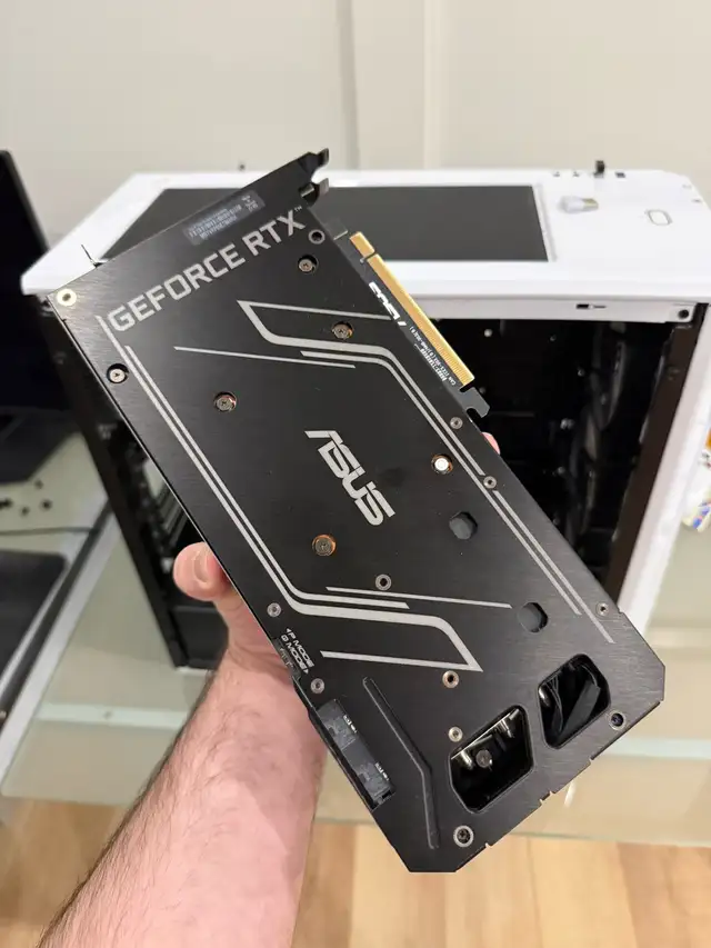 ASUS RTX 3070 KO 8gb graphics card in System Components in Oakville / Halton Region - Image 4