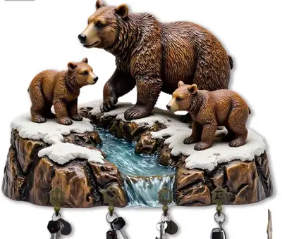 *NEW* 2-D FLAT WOODEN SLAT KEYCHAIN HOLDER - BROWN BEAR FAMILY/, View more