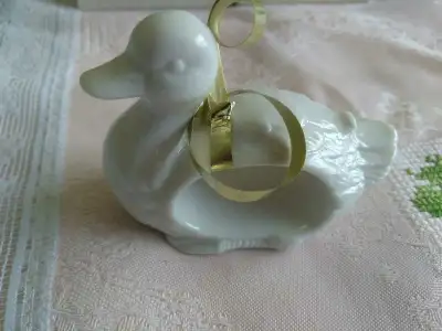 napkins holder duck white porcelain 8, View more