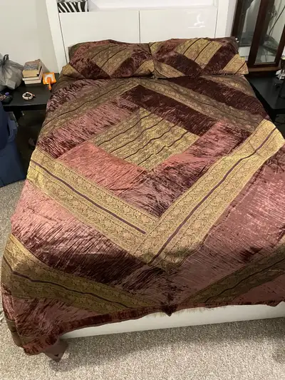 Price drop: Brand new king size bed cover, View more