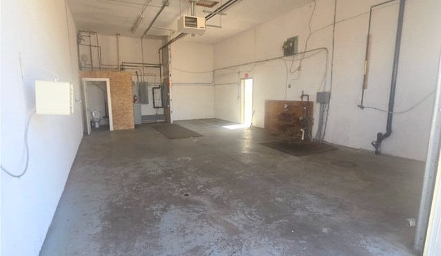 2-Bay Shop & Office - Incl. All Utils+ Parking + Lot Space in Commercial & Office Space for Rent in Red Deer - Image 7