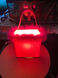 HOT PINK PURSE BEDSIDE TABLE LAMP